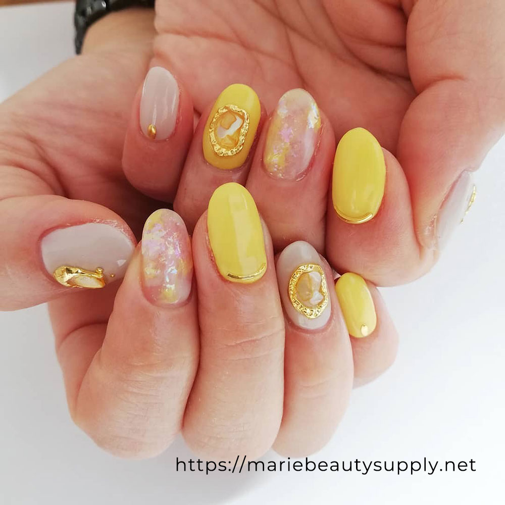 Simple Nails with Handmade Yellow and Greige Parts.