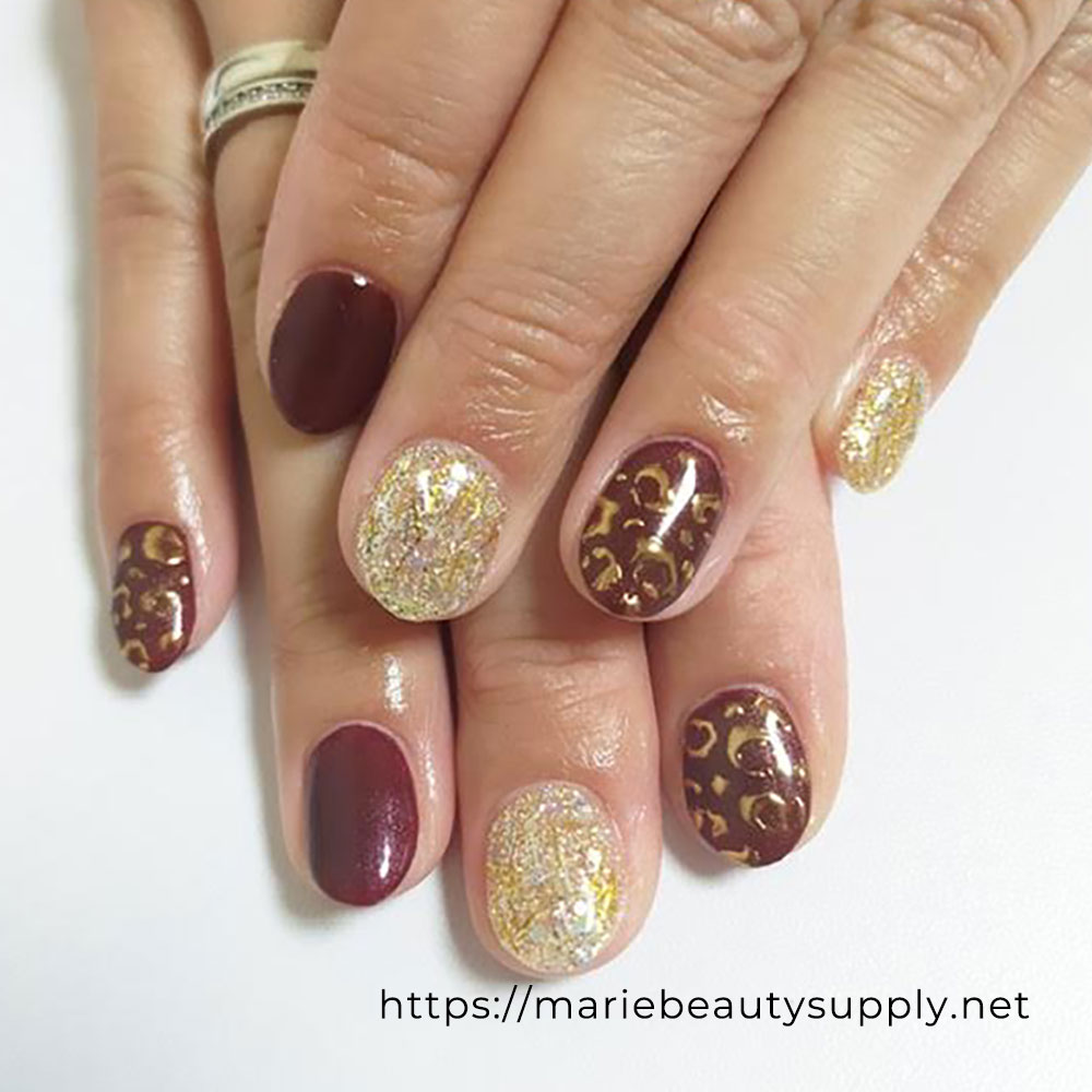 Glitter Gel and Mirror Leopard Nails.