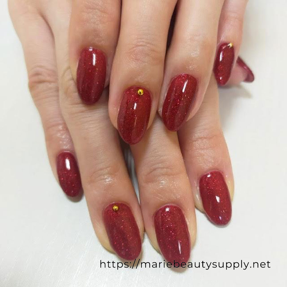 The Best Short Acrylic Nails That You Must Try in 2023 | Red nails glitter,  Short acrylic nails, Red gel nails