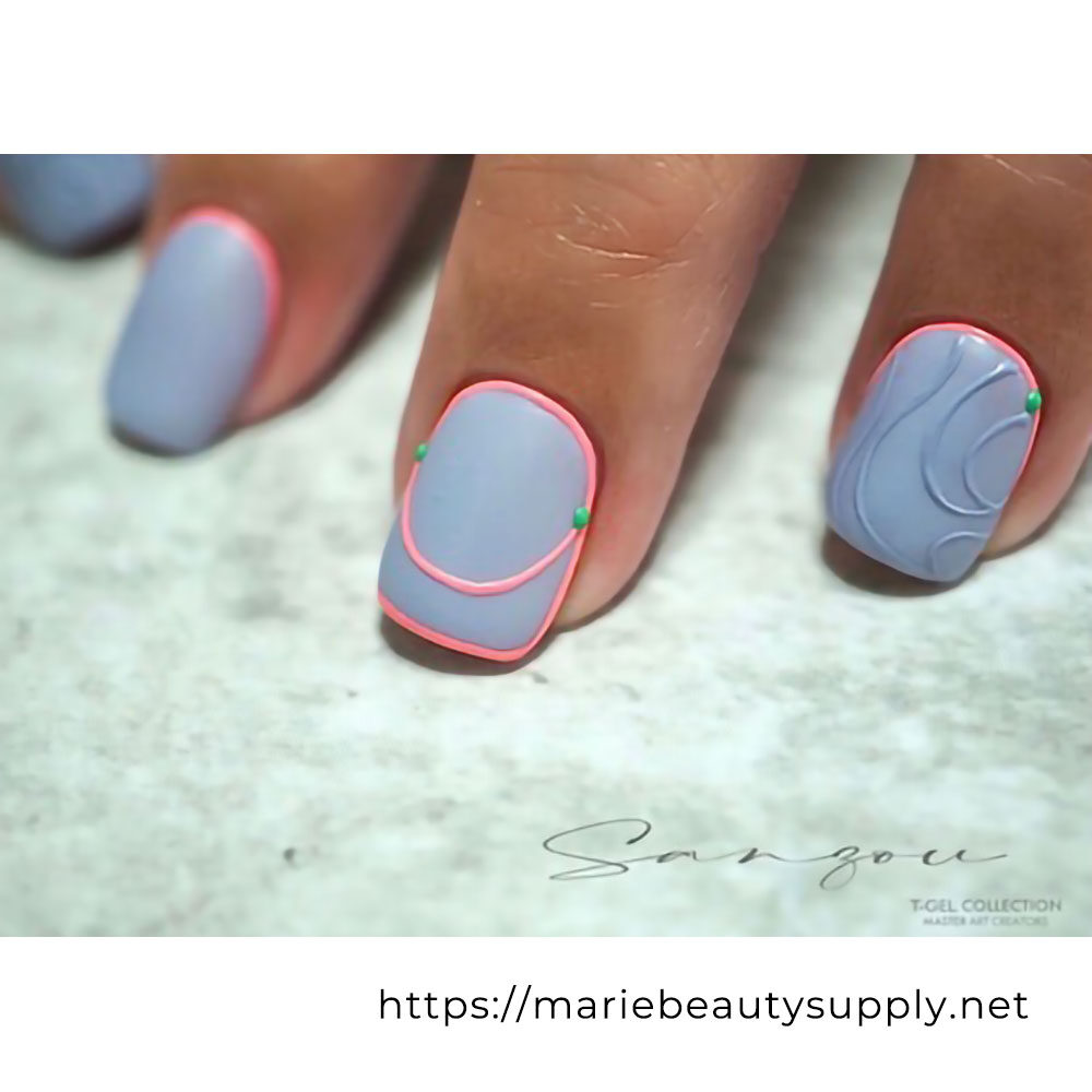 It is a bicolor design with a vivid pink line in smoky blue.